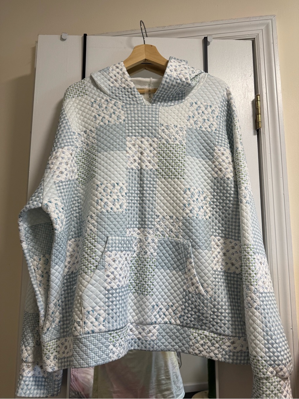 Altar’d State / AS Revival Comfort Patchwork
Quilted Hoodie Size XXL